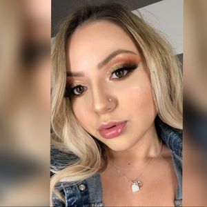 Meet your Posher, Diana